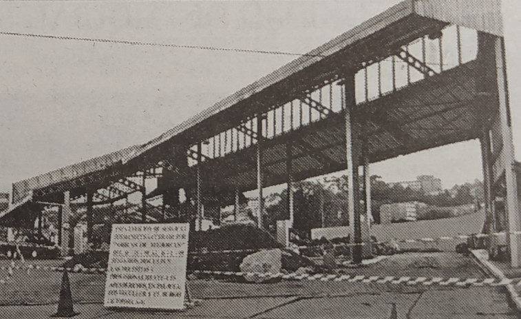 Hace 25 años | Derribo de la gasolinera de Alfonso Molina y abre Makro en A Coruña