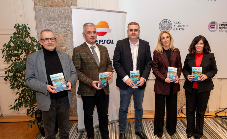 Francisco Fernández Davila recibe o premio de narrativa breve Repsol pola súa obra 