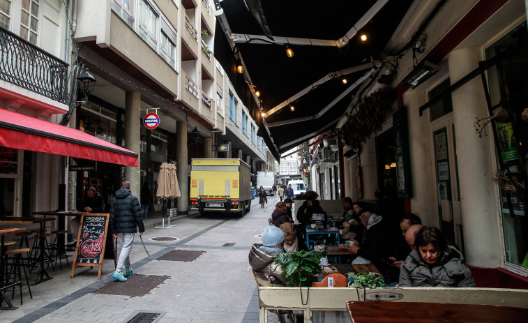 La hostelería y el ocio nocturno de A Coruña tendrán 24 días de horario ampliado