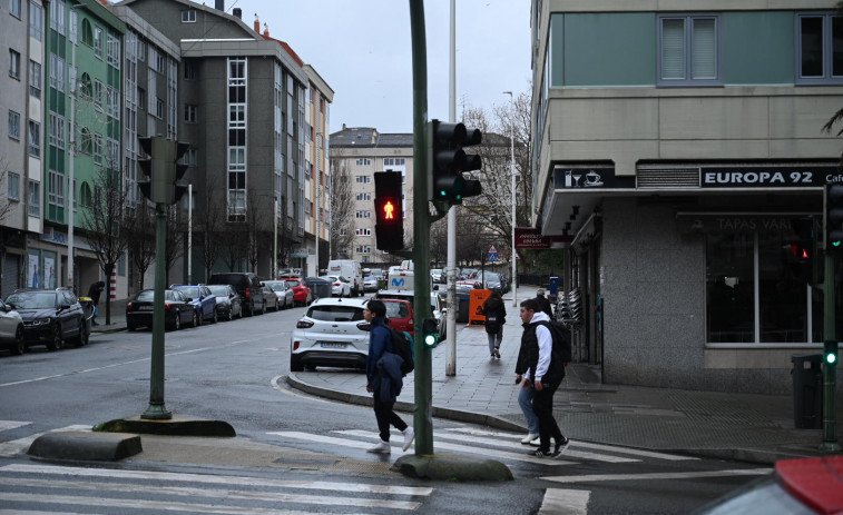 El Ayuntamiento cumple el deseo de O Ventorrillo y aumentará la duración del semáforo “inseguro”