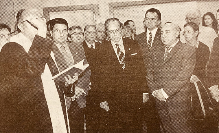 Hace 25 años | Los hosteleros inauguran su centro de formación y baño del Depor al Celta