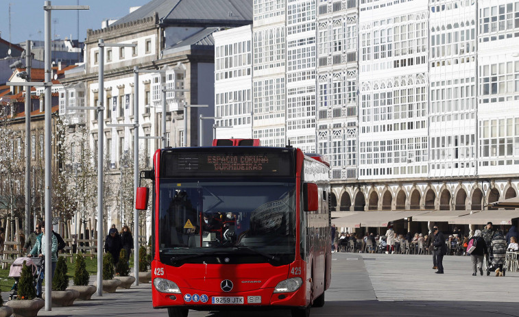 Los viajeros de bus urbano aumentan un 12% en Galicia en enero, segunda menor alza entre comunidades
