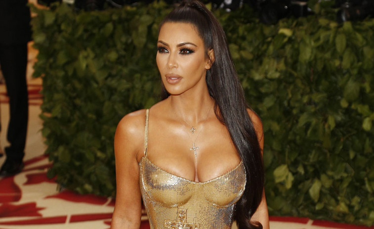 Doce personas serán juzgadas en 2025 por el violento asalto a Kim Kardashian en París