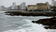 El viento azota A Coruña con rachas que rozan los 100 kilómetros por hora