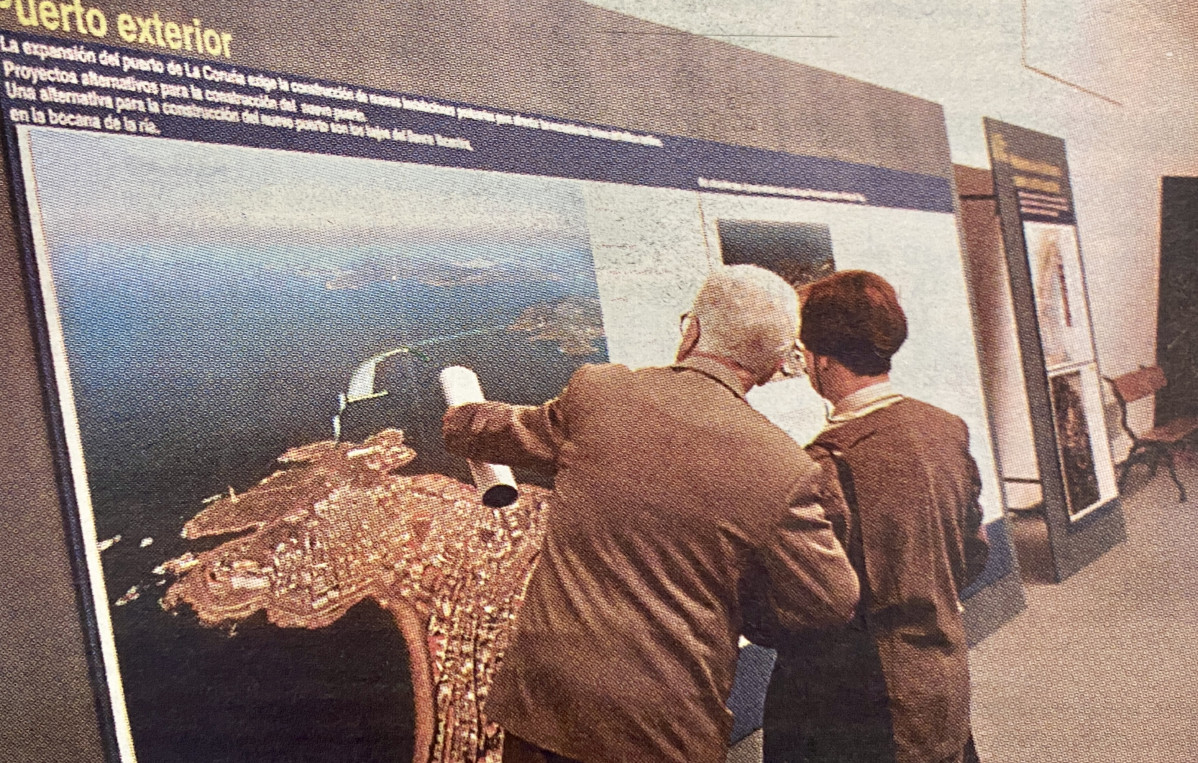 Propuesta del Ayuntamiento para hacer el puerto exterior en las Yacentes en 1999