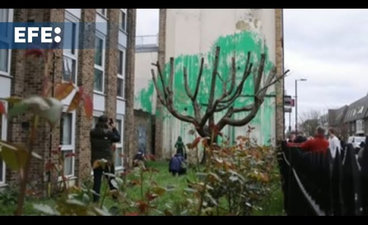 Banksy confirma la autoría en un nuevo mural de un árbol aparecido en Londres