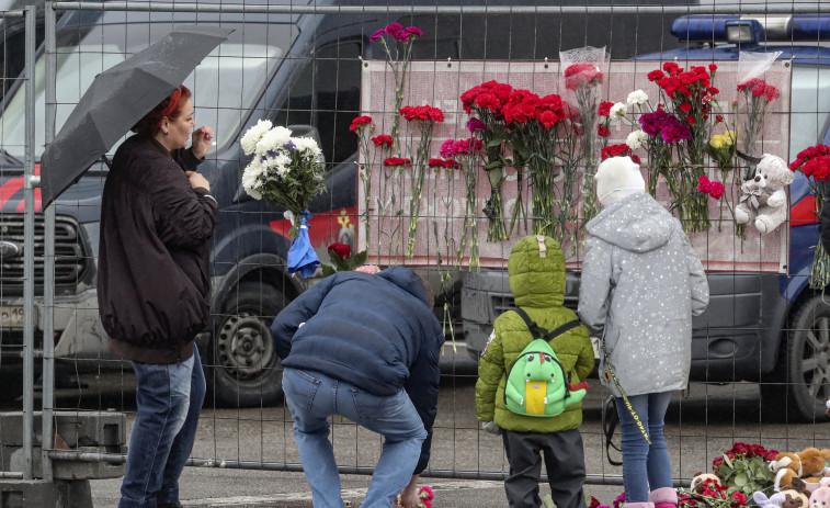 Aumenta a 133 el número de muertos en el atentado en una sala de conciertos cerca de Moscú