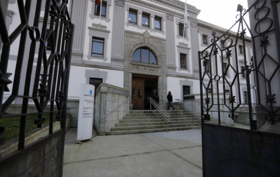 A juicio en A Coruña el acusado de abuso sexual sobre menor de 16 años y exhibicionismo