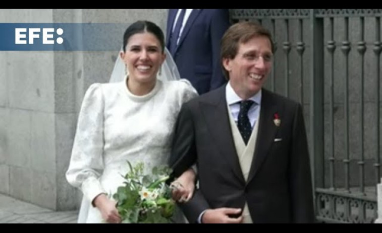 Del vestido de Teresa Urquijo a los invitados más aplaudidos, todos los detalles de la boda de Almeida