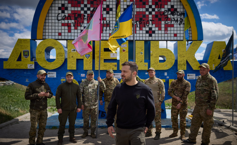 Los ucranianos dan la bienvenida al largamente ansiado paquete de ayuda estadounidense