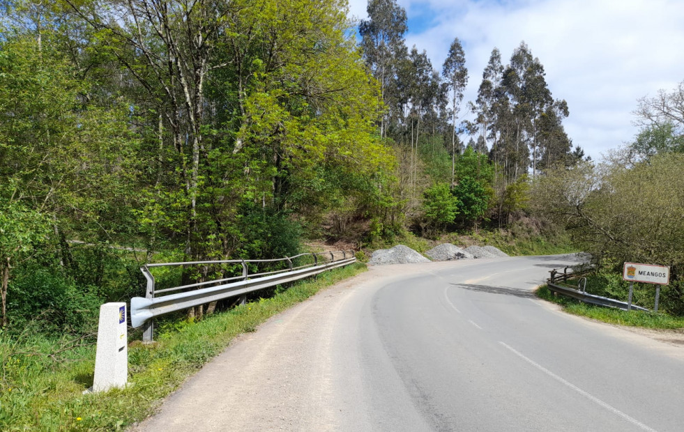 Abegondo solicita a la Xunta que el tramo del Camino en Meangos continúe la senda original