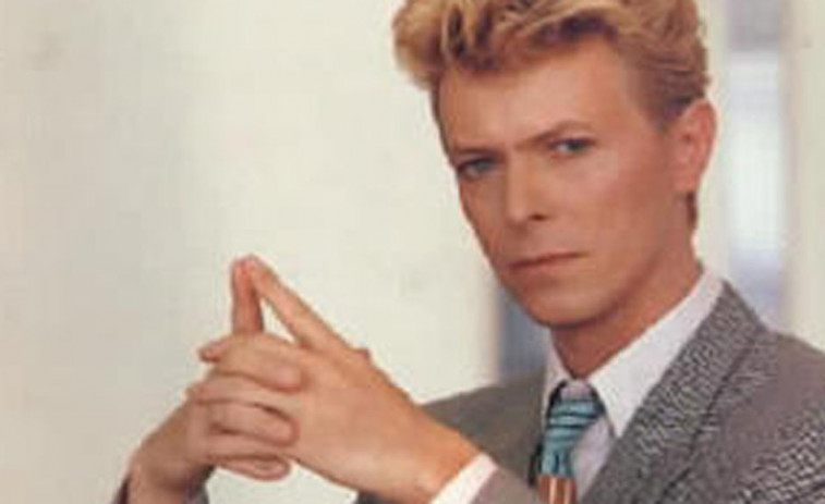 París dedica una calle a David Bowie