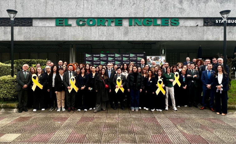 El Corte Inglés de A Coruña apoya la lucha contra el cáncer infantil