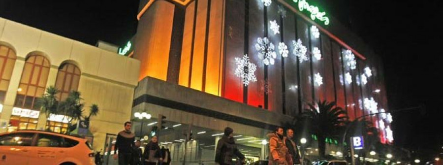 El primer domingo de compras navideñas se desarrolla con absoluta tranquilidad