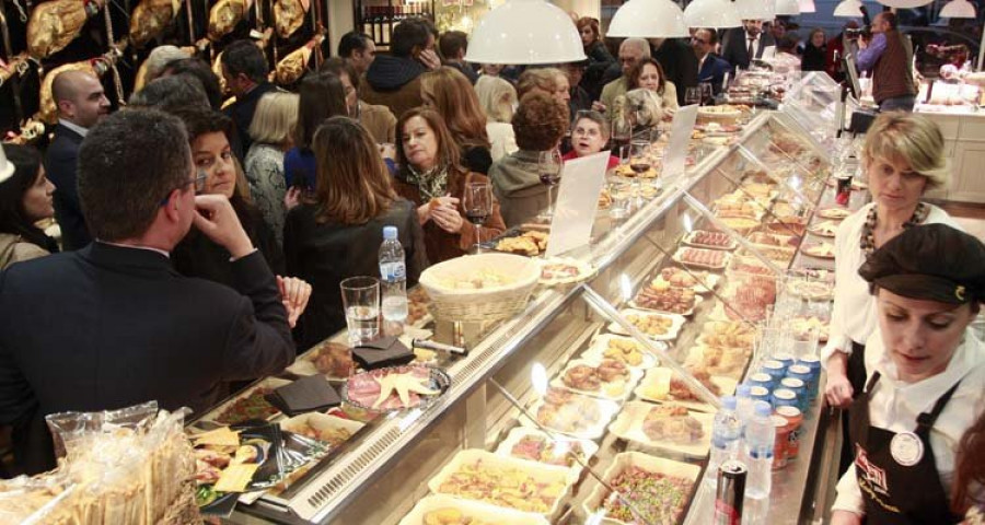 Coren Grill refuerza su presencia en la ciudad con una nueva tienda gourmet
