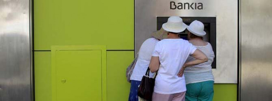 La gran banca aguarda "sin interés" por BMN la 'luz verde' definitiva a la fusión con Bankia