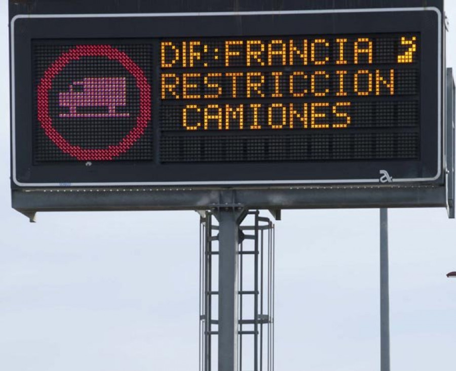 Fomento empezará a desviar camiones hacia autopistas en el segundo trimestre del año