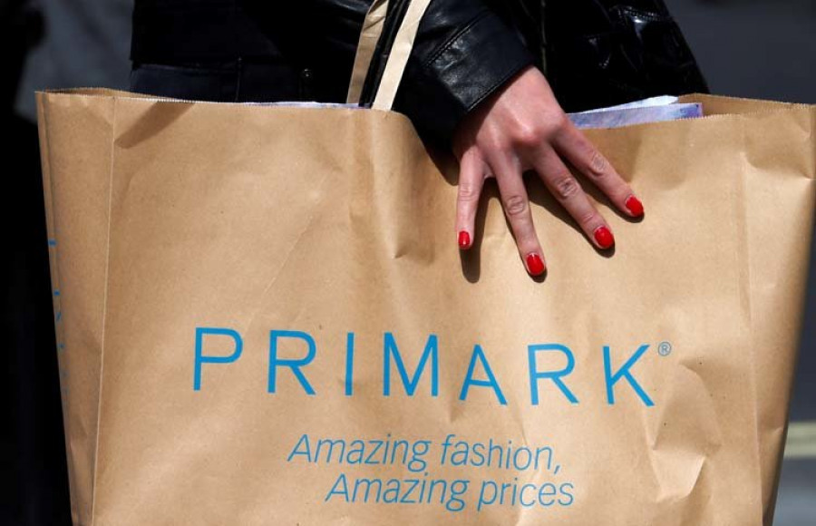Sanidad ordena retirar dos cosméticos de Primark
