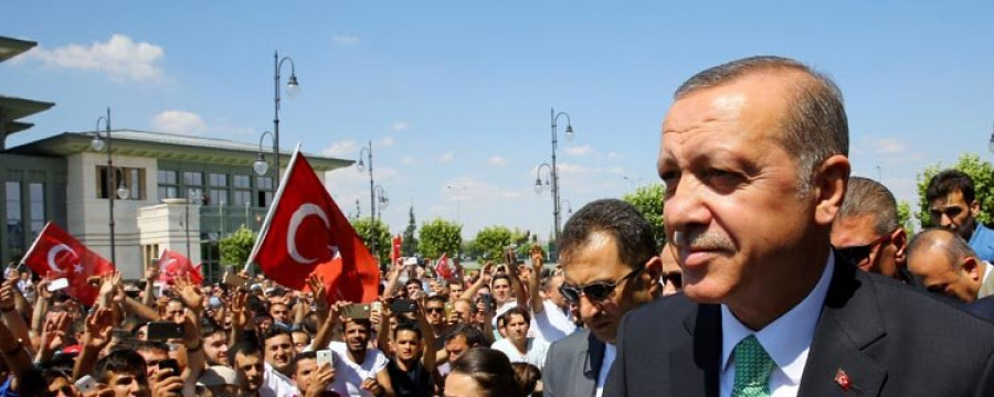 Turquía alarga las detenciones y cierra las escuelas por el estado de emergencia