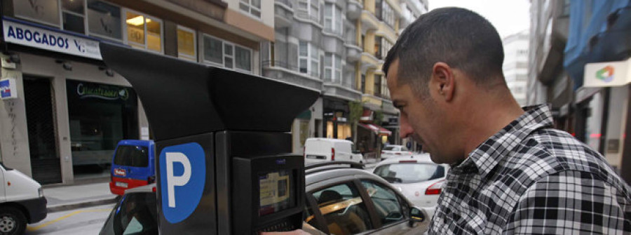 Los coruñeses ya pueden pagar la ORA desde el teléfono móvil