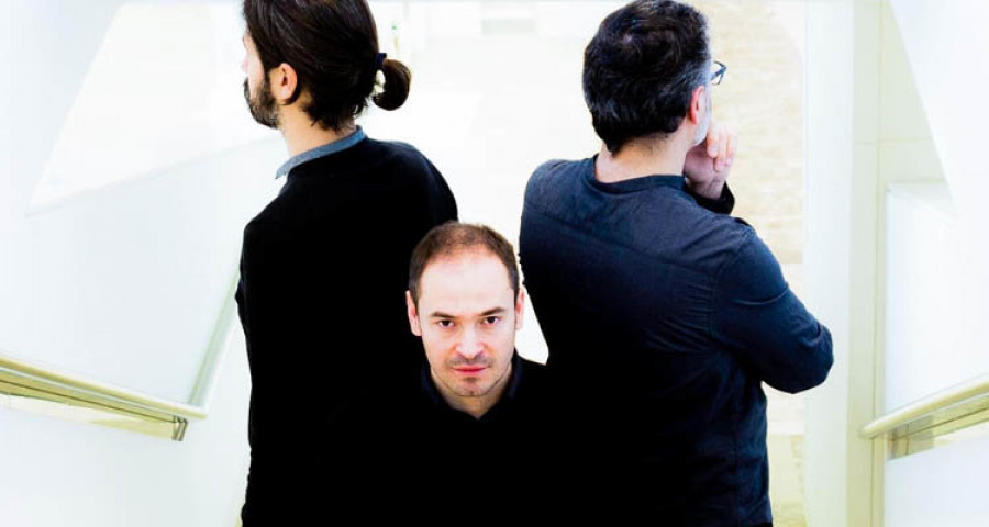 Pedro Lamas, Jacobo de Miguel y Xosé Lois Romero son “Azougue” en Belas Artes