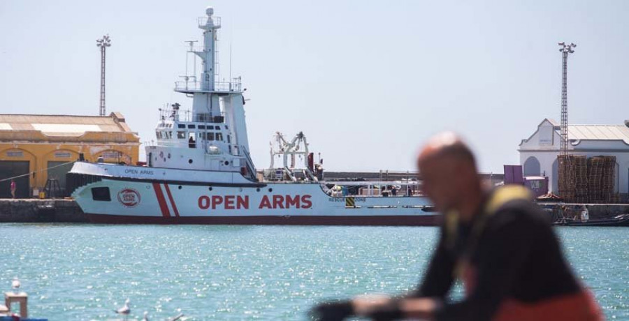 La ONG española Proactiva rescata  a 60 inmigrantes en el Mediterráneo