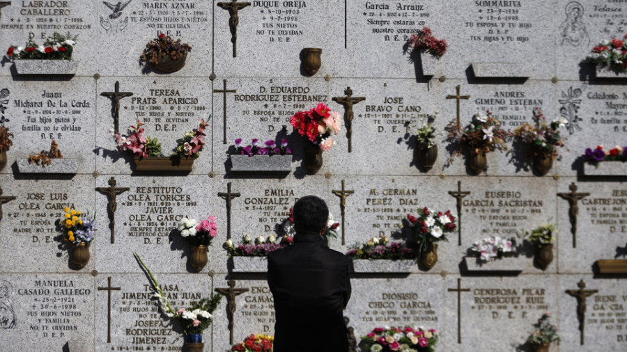 Se amplía en A Coruña el horario de los cementerios, que no tendrán aforo