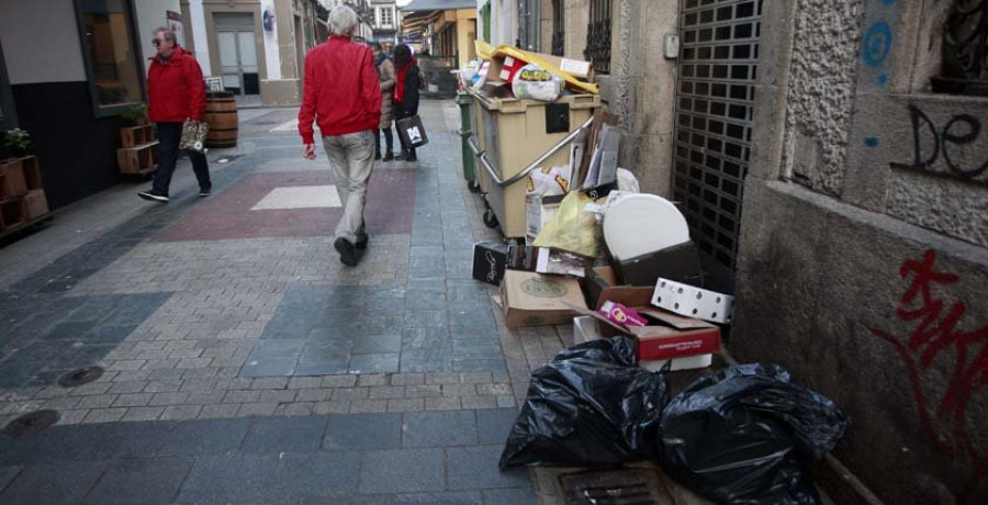 Los locales del centro fueron los más multados por dejar basura en la calle