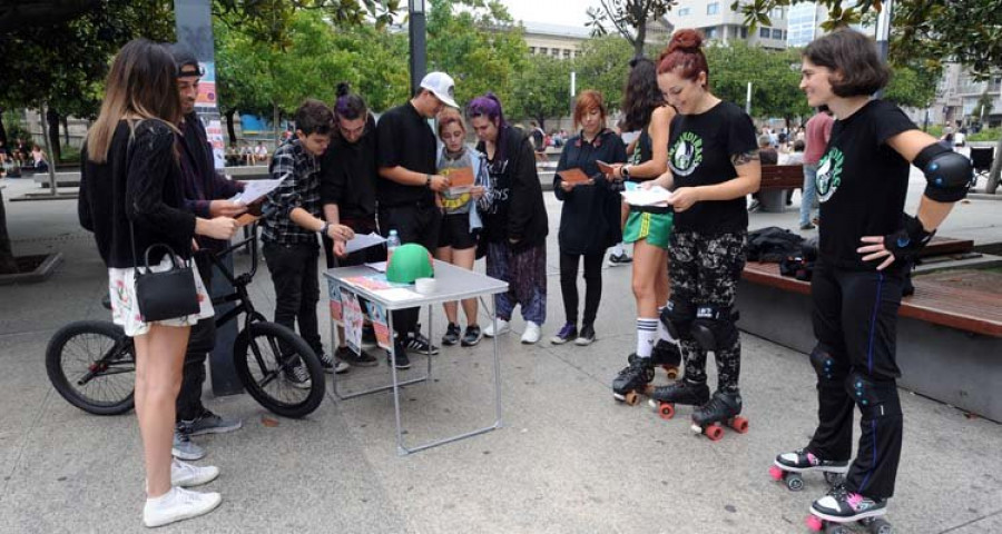 En busca de nuevas patinadoras que descubran el roller derby