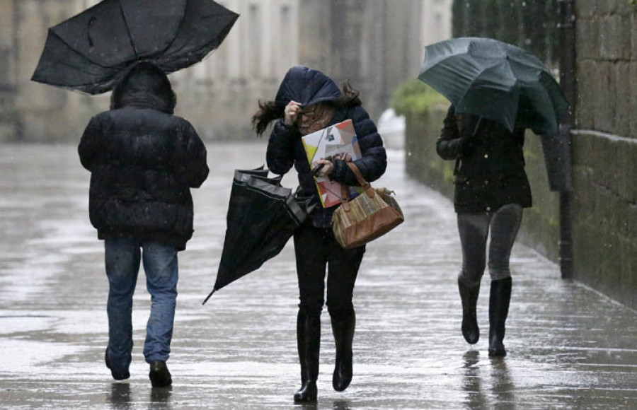 Clima A Coruña: fuerte viento, precipitaciones y tormentas