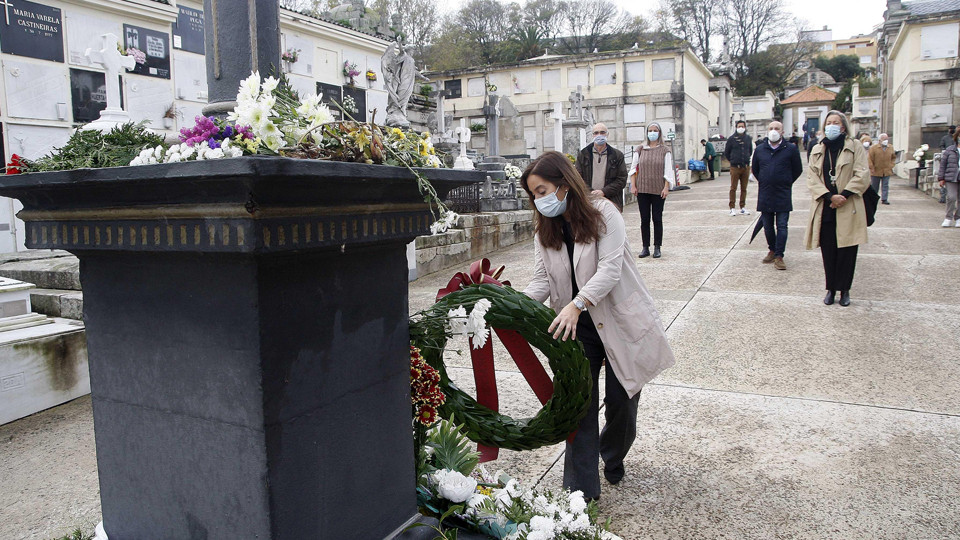 Cementerios casi vacíos en un día de Todos los Santos marcado por las medidas anti Covid