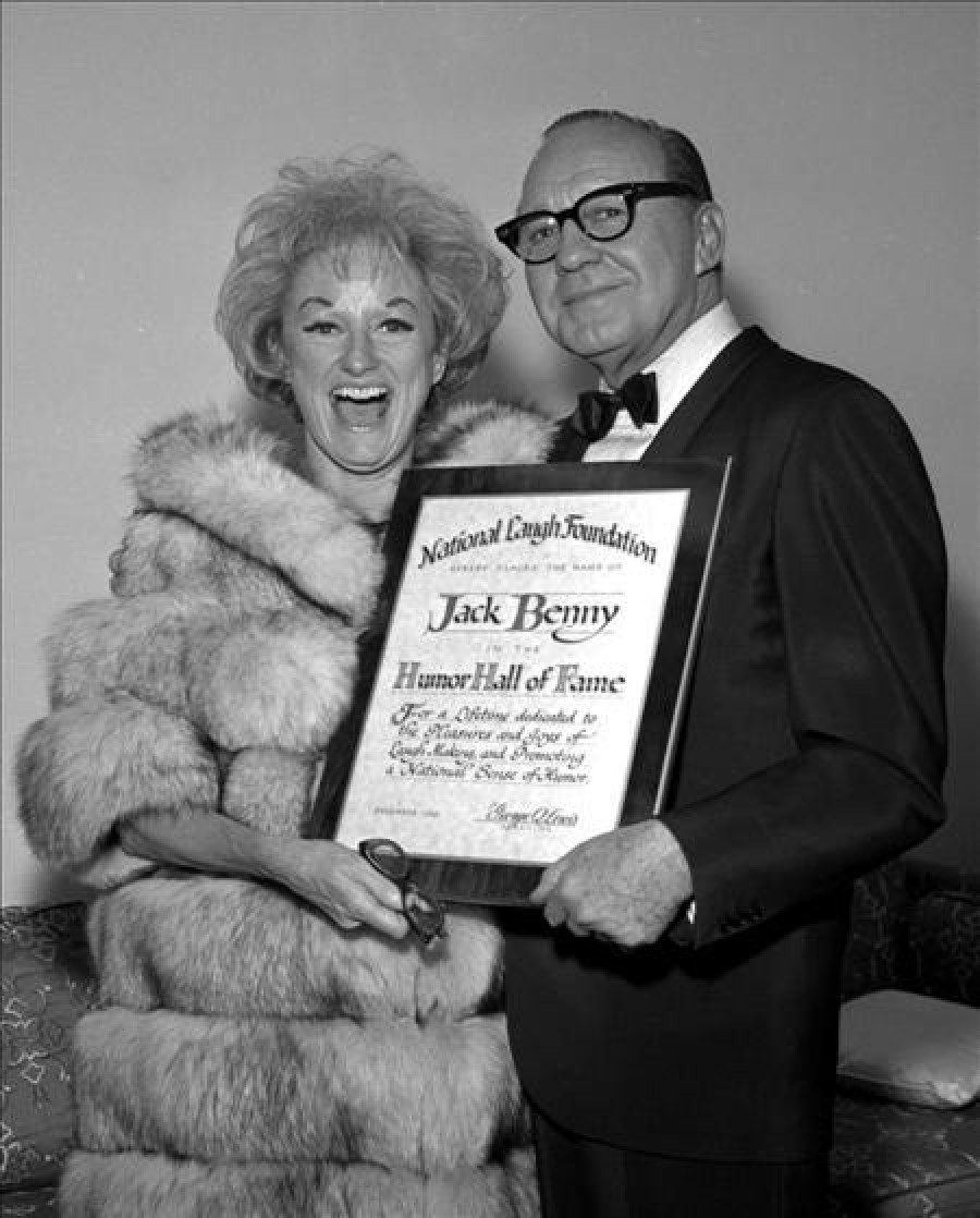 La comediante estadounidense Phyllis Diller muere a los 95 años