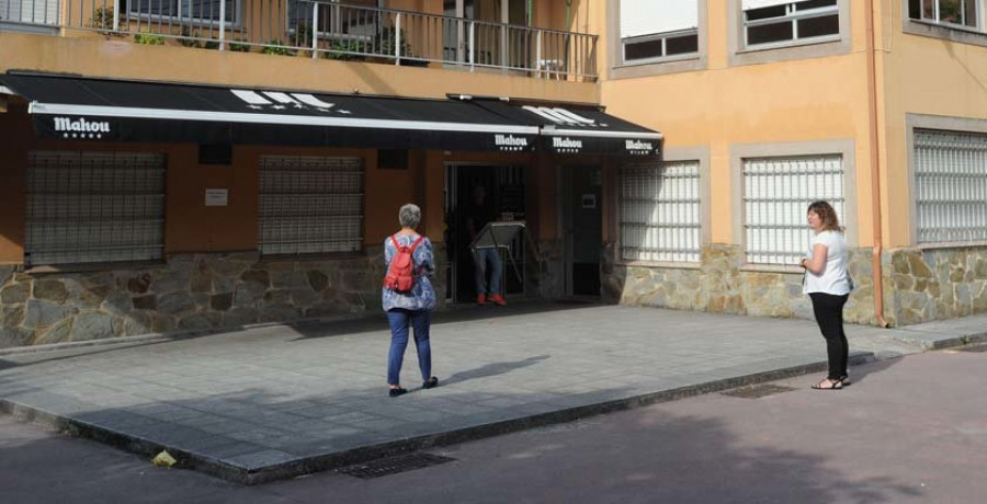 Reportaxe | Un centro cultural que colleu altura cos albaneis do barrio