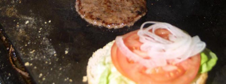 La OCU detecta dos marcas de hamburguesas españolas que contienen carne de caballo