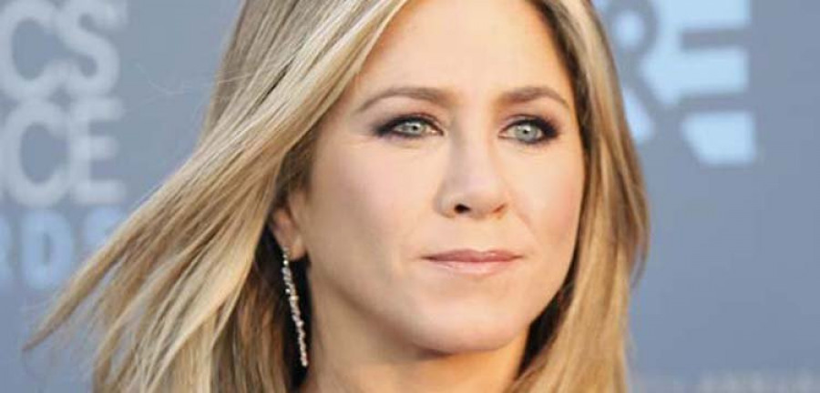 Tristeza en la familia de Jennifer Aniston por la muerte de su madre
