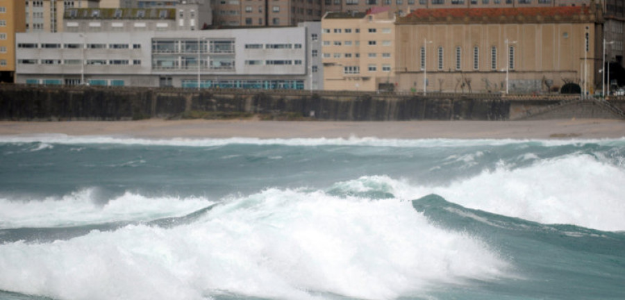 Las provincias de A Coruña y Lugo, en riesgo por viento de hasta 80 km/h y fenómenos costeros
