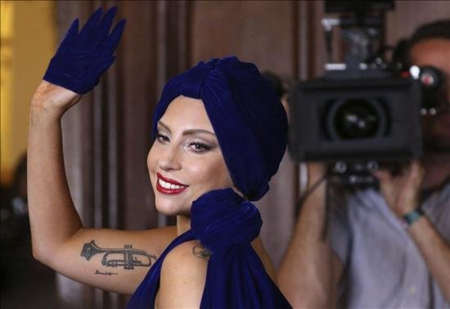 Lady Gaga, Annie Lennox, Gwen Stefani y Tom Jones darán brillo a los Grammy