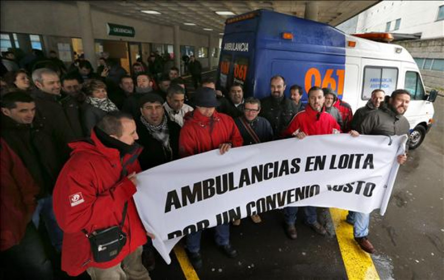 Denuncian la instrucción de que las ambulancias permanezcan en sedes de la Guardia Civil