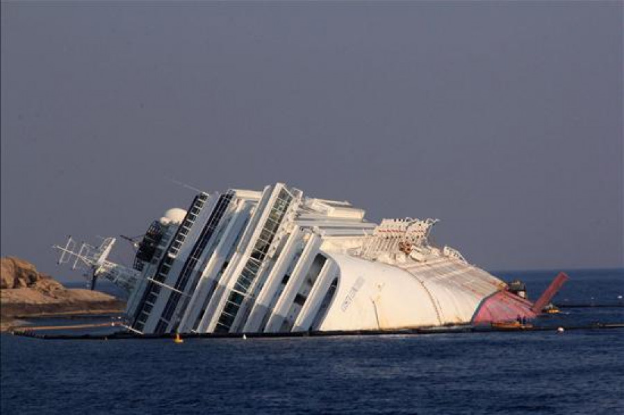 El capitán del Costa Concordia va por primera vez al juicio por el naufragio