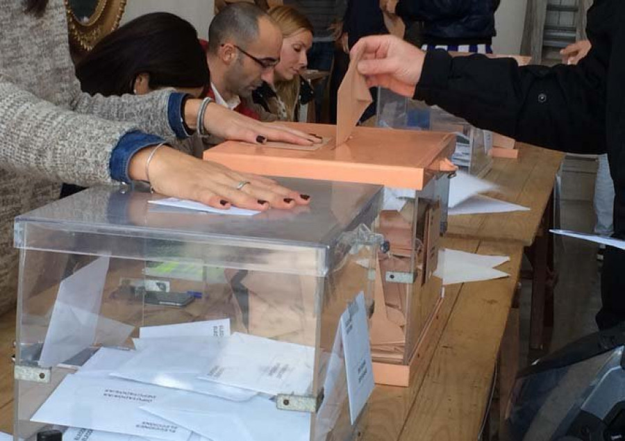 Cómo saber si te ha tocado mesa electoral en A Coruña el 10N