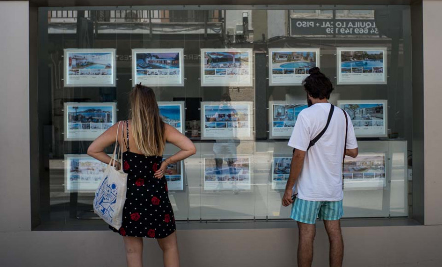 Los jóvenes gallegos destinan la mitad de su salario al alquiler de una vivienda