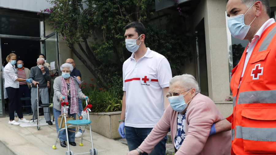 Sanidade constata la “mejora” de la epidemia en Galicia, con un paciente en cuidados intensivos