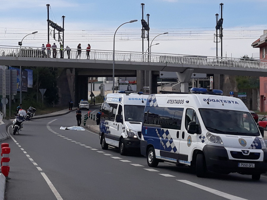 Muere un motorista de 40 años  al estrellarse en la avenida de San Cristóbal