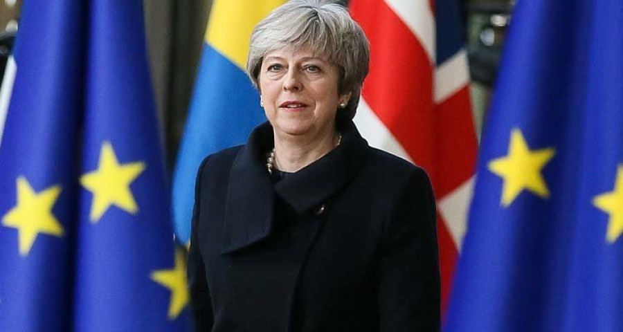 May, decepcionada con la decisión del Parlamento de someter a voto el Brexit