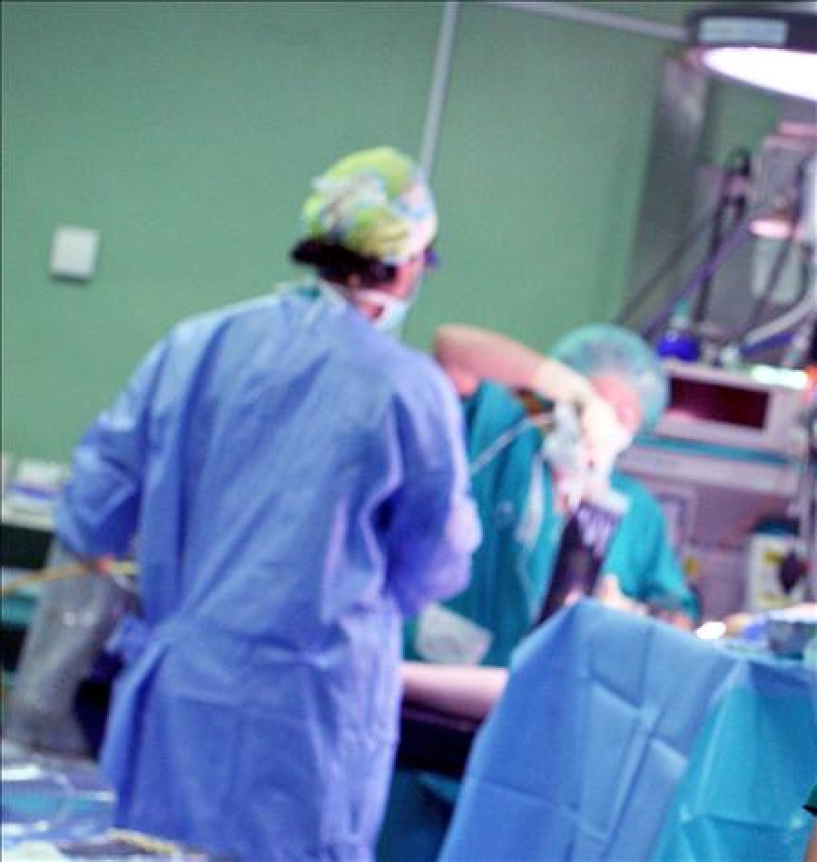 Un ginecólogo lucense publica los resultados de un nuevo tratamiento contra los miomas