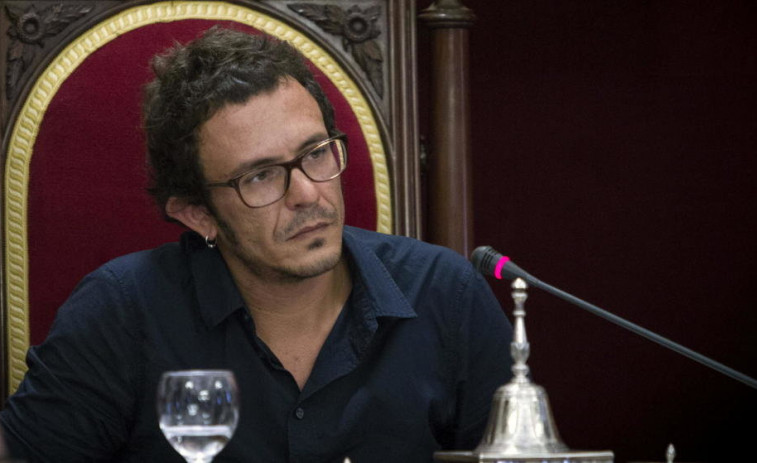 El alcalde de Cádiz se autodenuncia por reunirse con seis personas en un bar
