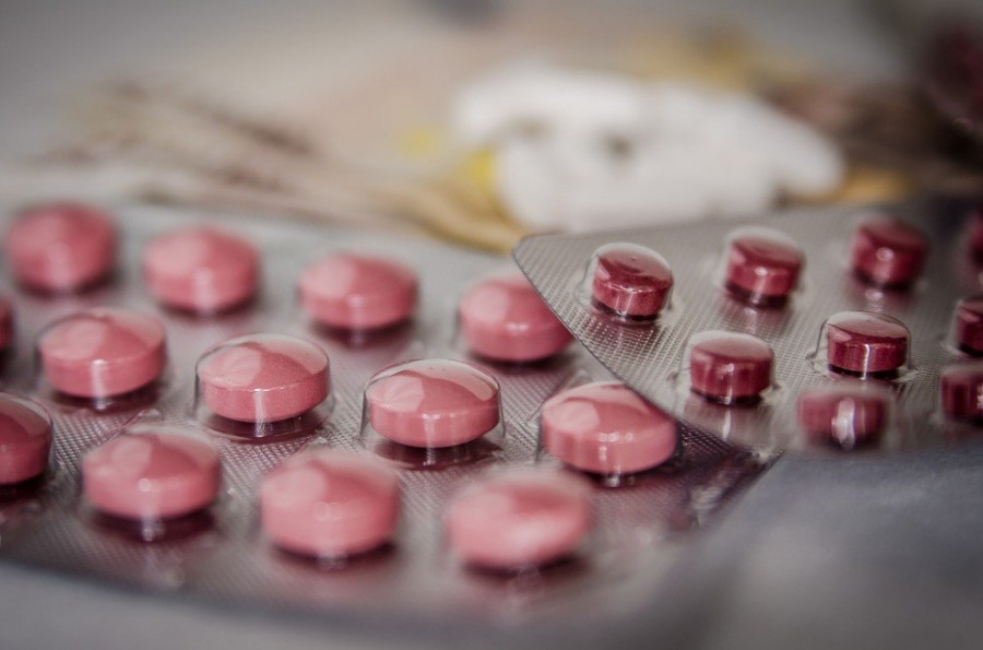 Alerta Sanidad: farmacéuticos advierten venta restos de fármacos online