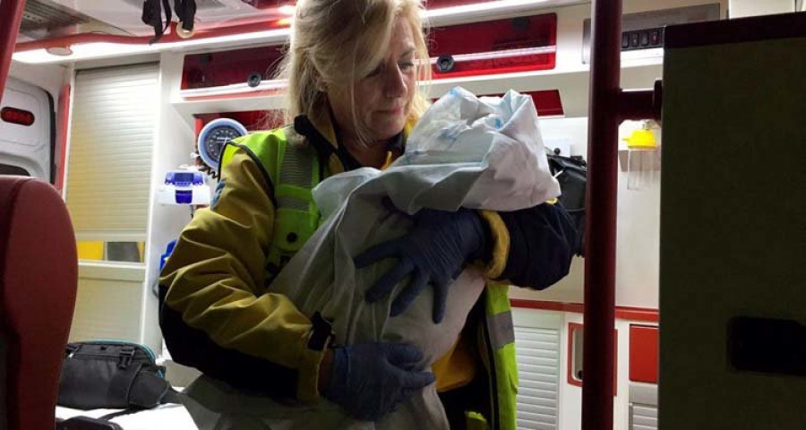 Interrogan a una mujer que abandonó a su bebé a las puertas de una iglesia