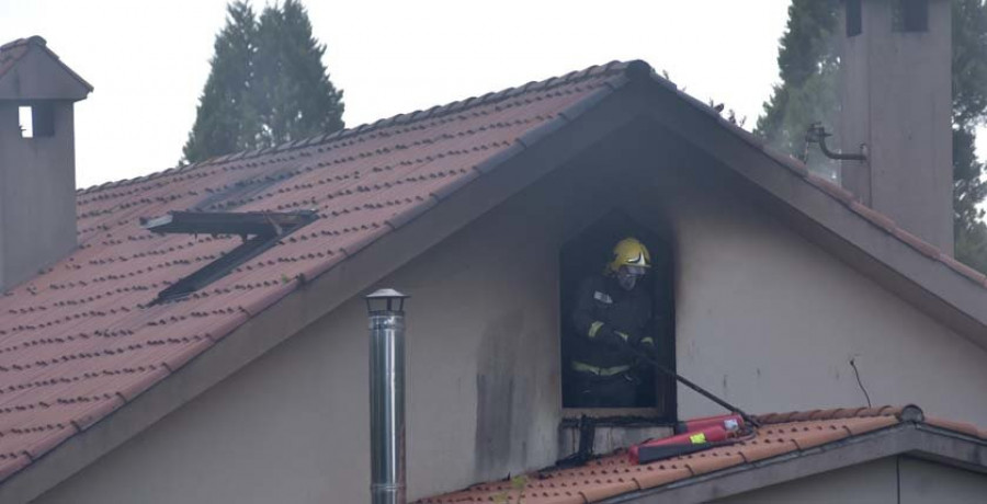 Fallece una mujer en un incendio en una urbanización de Carral