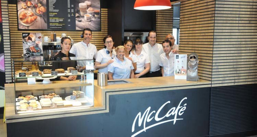 McDonald’s reabre sus puertas en Perillo con 
una imagen renovada